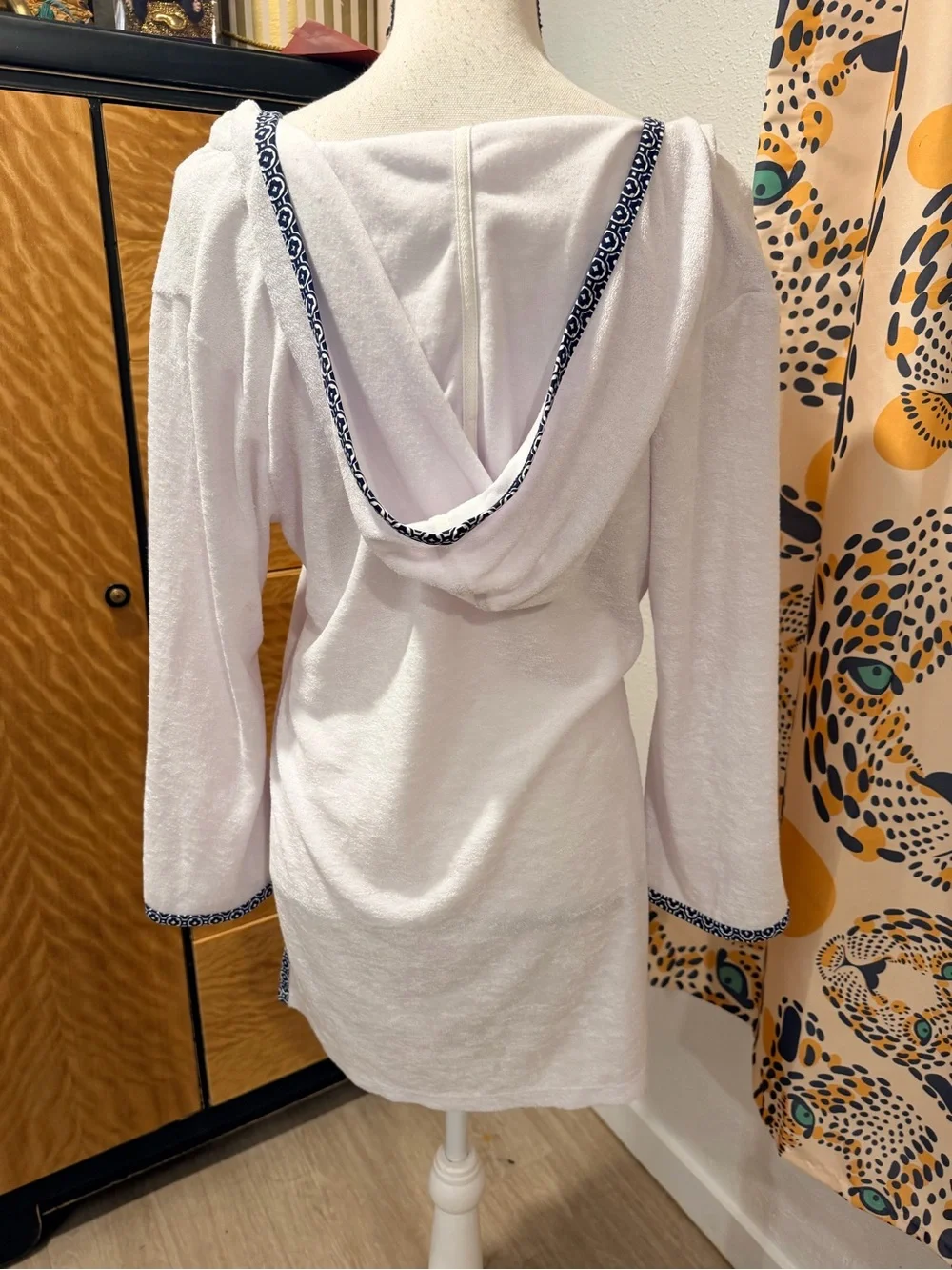 Helen Jon Tangier White V-Neck Swim Cover-Up Tunic with Blue Trim medium